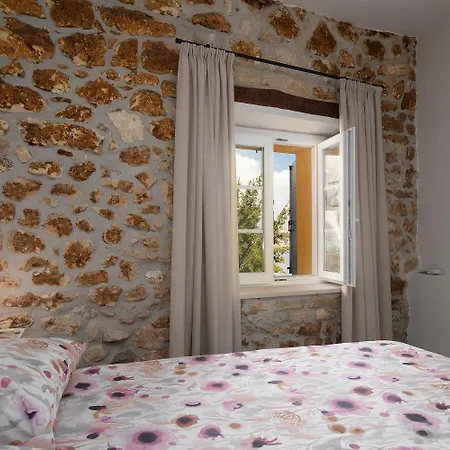 Апартаменты Exquisites Im Herzen Von Mit Meerblick, Nur 150 Meter Zum Пореч