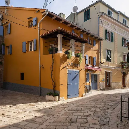 Exquisites Im Herzen Von Mit Meerblick, Nur 150 Meter Zum Apartment Porec