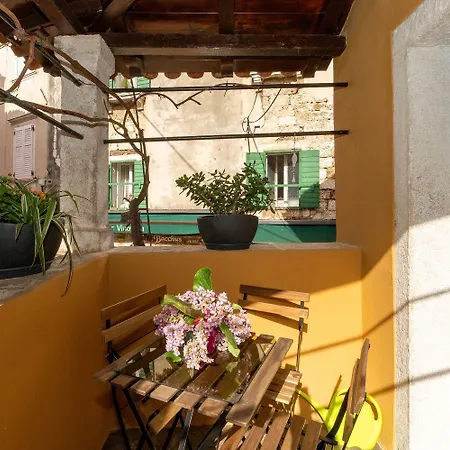 Apartment Exquisites Im Herzen Von Mit Meerblick, Nur 150 Meter Zum *