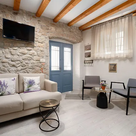 Apartment Exquisites Im Herzen Von Mit Meerblick, Nur 150 Meter Zum *